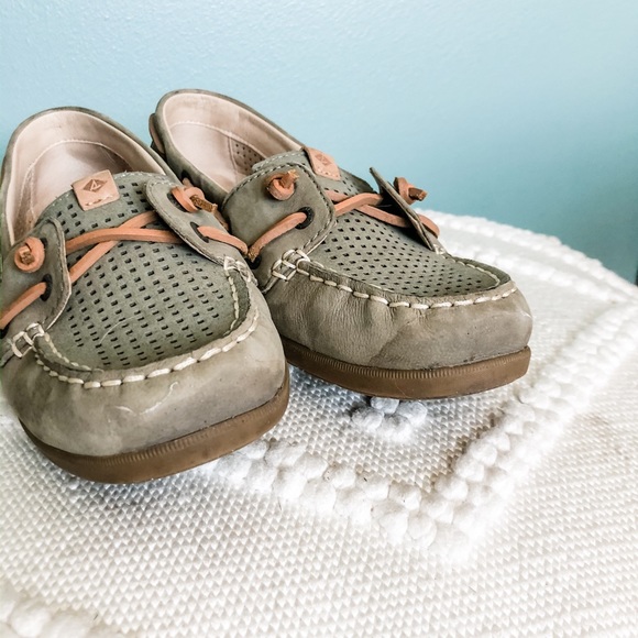 Green sperrys - Picture 2 of 2